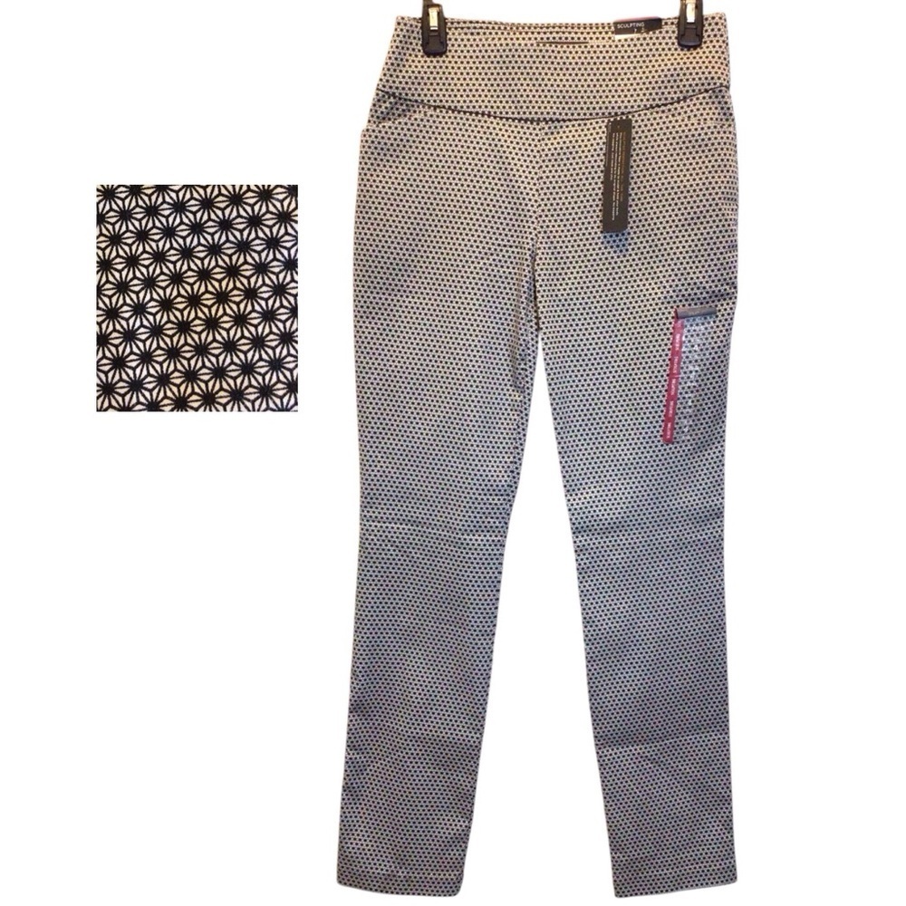 Lee Women’s Slim Fit Sculpting Black/White Starburst Pants- Irregular 4-Long